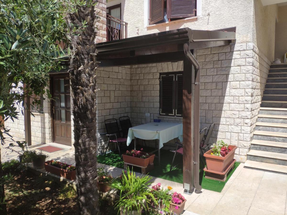 Apartments Rafael Porec Exterior photo