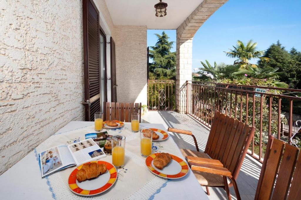 Apartments Rafael Porec Exterior photo